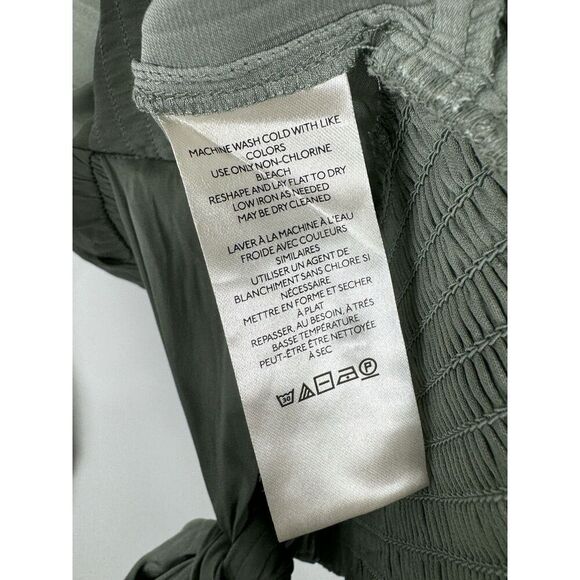 ANTHROPOLOGIE Long Sleeve Tie Blouse Women's Size Medium Satin - Picture 9 of 9